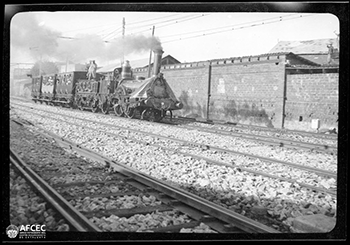 Réplica de la locomotora construida para conmemorar el 1º centenario del ferrocarril, 1948.