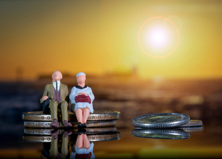 Pensions, només públiques?