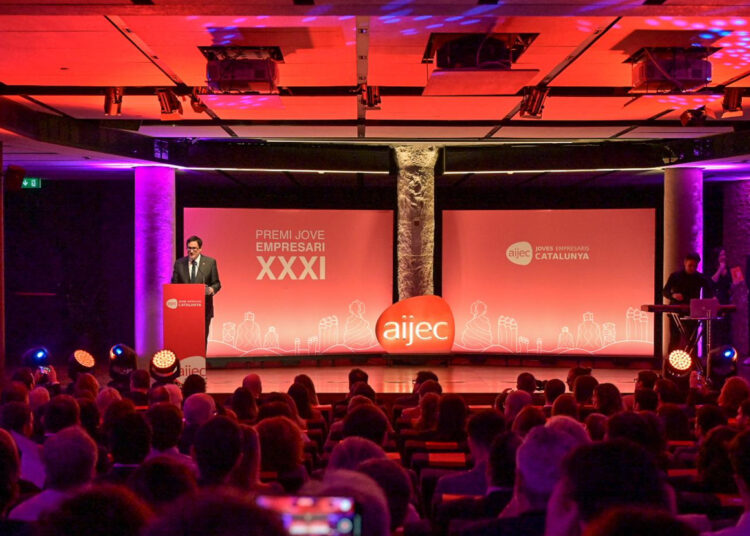 Mundo Empresarial, presente en los Premios Joven Empresario de la AIJEC, una noche de innovación y talento joven