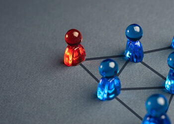 ¿Cómo los líderes pueden  integrar la tecnología para liberar el potencial creativo y fomentar la  innovación en sus equipos?