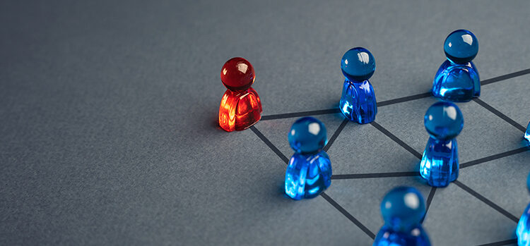 Com els líders poden integrar la tecnologia per alliberar el potencial creatiu i fomentar la innovació en els equips?