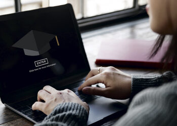 Los másters  universitarios  catapultan los  salarios en España